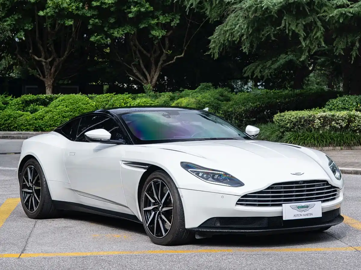 Aston Martin DB11 2021 2020 4.0T V8 Coupe
