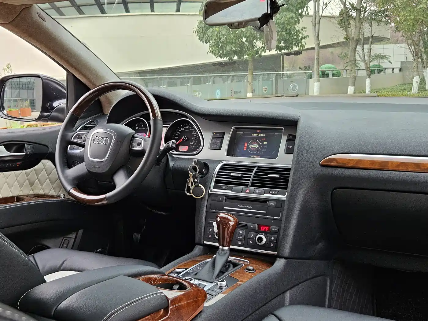 Audi Q7 2011 3.0 TFSI Exclusive (245kW) фото 14