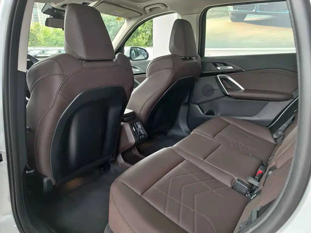 BMW iX1 2025 2025 eDrive25L X Design Package