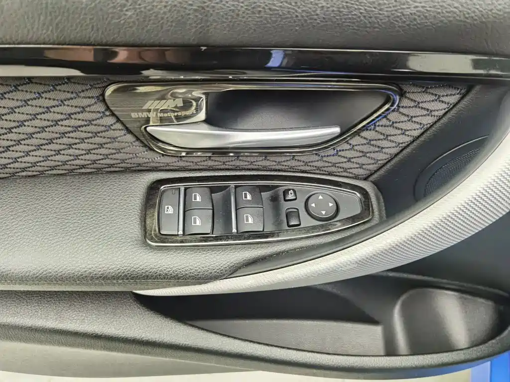 Фото 9 - BMW 3 Series