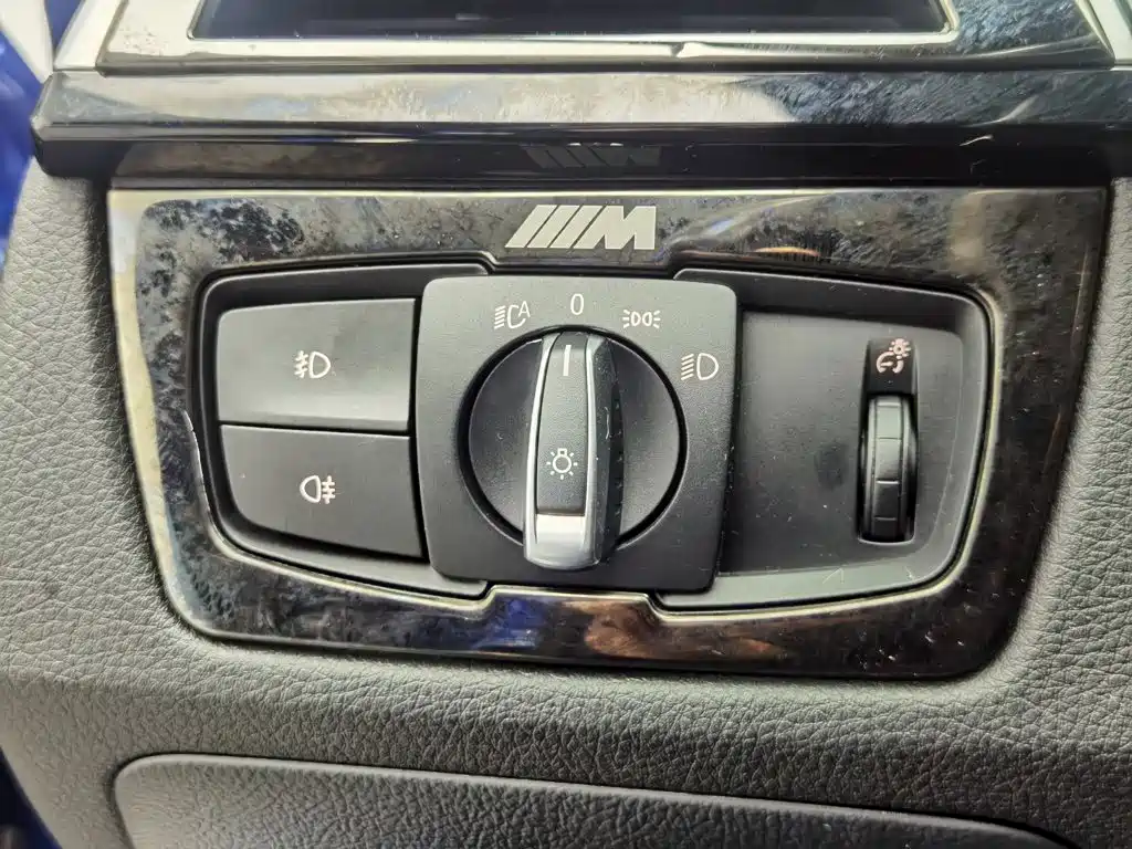 Фото 21 - BMW 3 Series