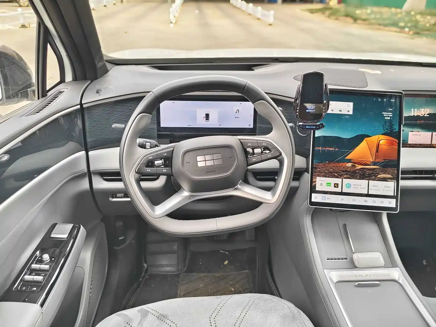 Geely Galaxy Galaxy L7 2025 2025 EM-i 115km Explorer+ Edition