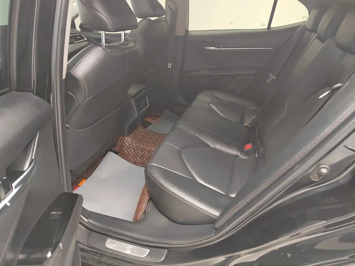 Toyota Camry 2021 2.0G Luxury Edition фото 15