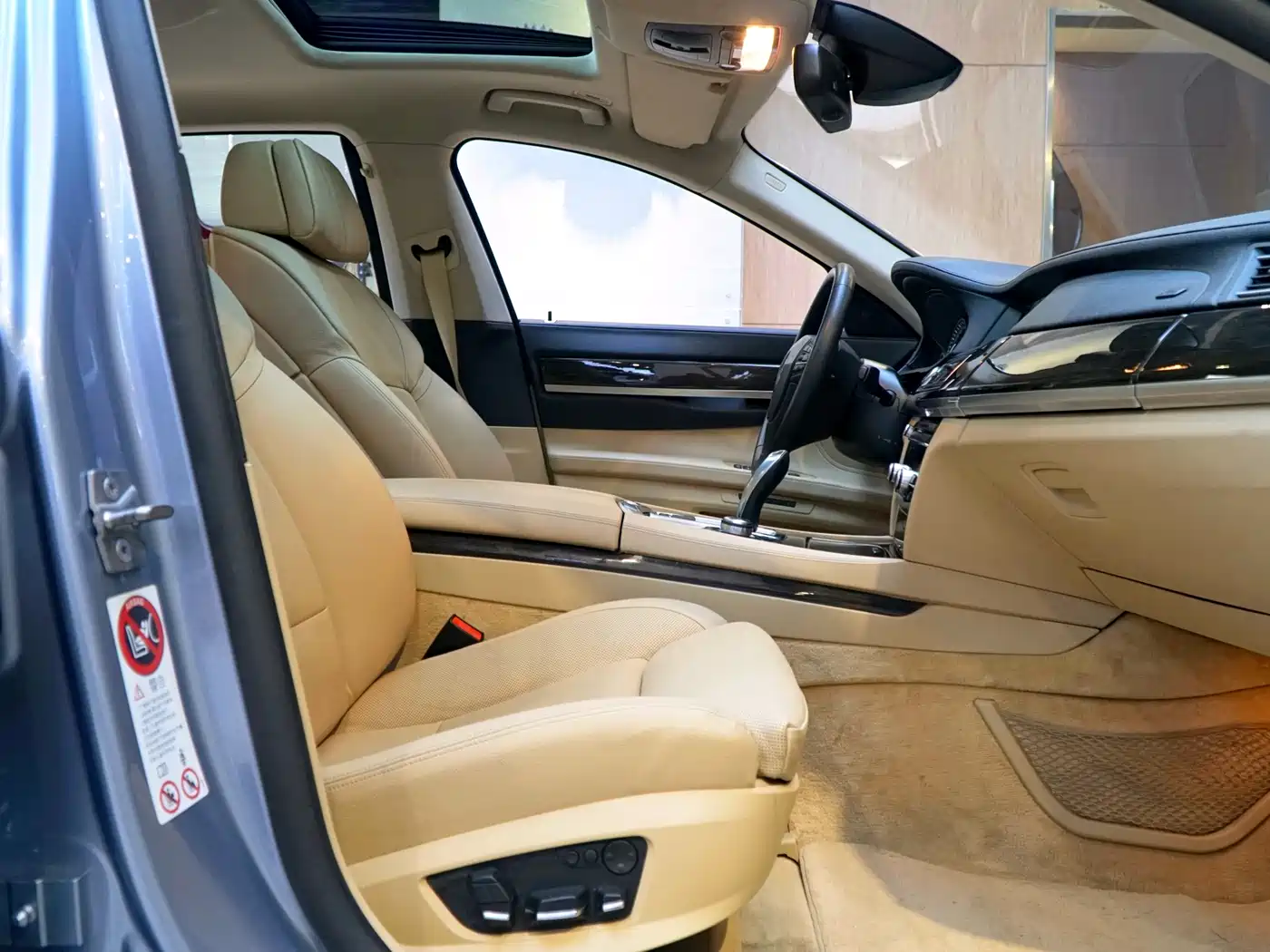 BMW 7 Series 2010 4.4T Hybrid фото 5