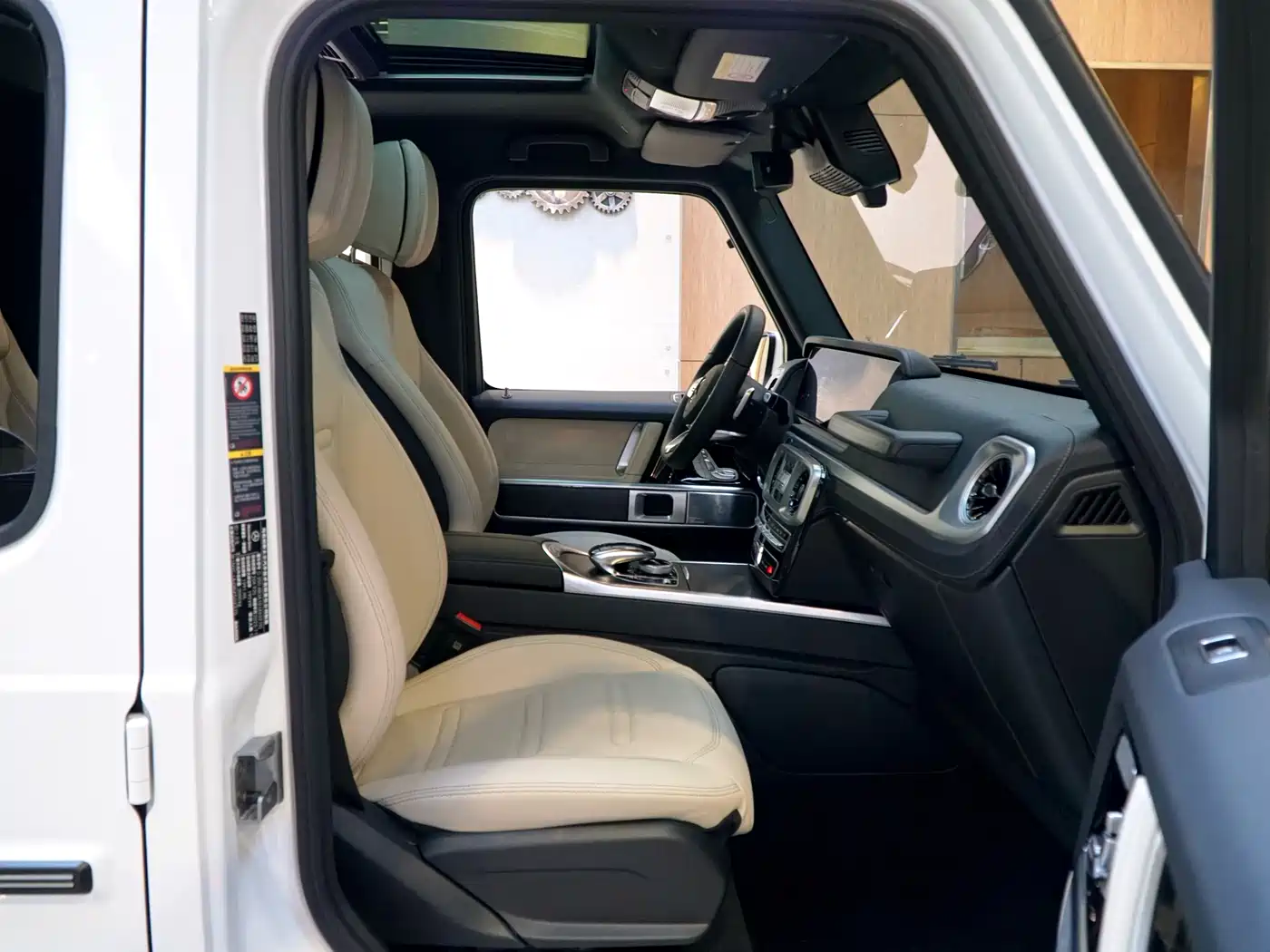 Mercedes-Benz G-Class 2024 G 350 фото 10