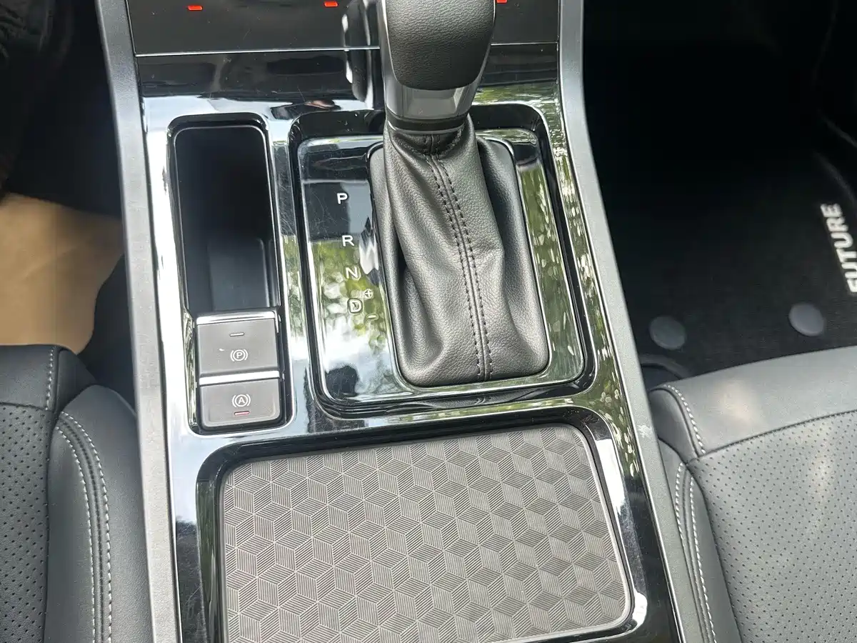 Chery Tiggo 5x 2025 2025 1.5L CVT Excellence Edition