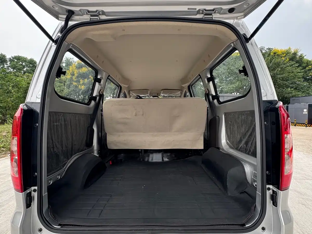 Wuling Motors Wuling Hongguang V 2025 2022 1.5L Power Take Edition Electric Power Steering LAR