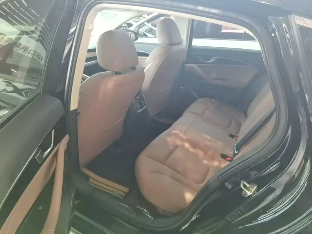 Besturn B70 2024 2024 Model Soaring Dragon Edition 1.5T Pioneer