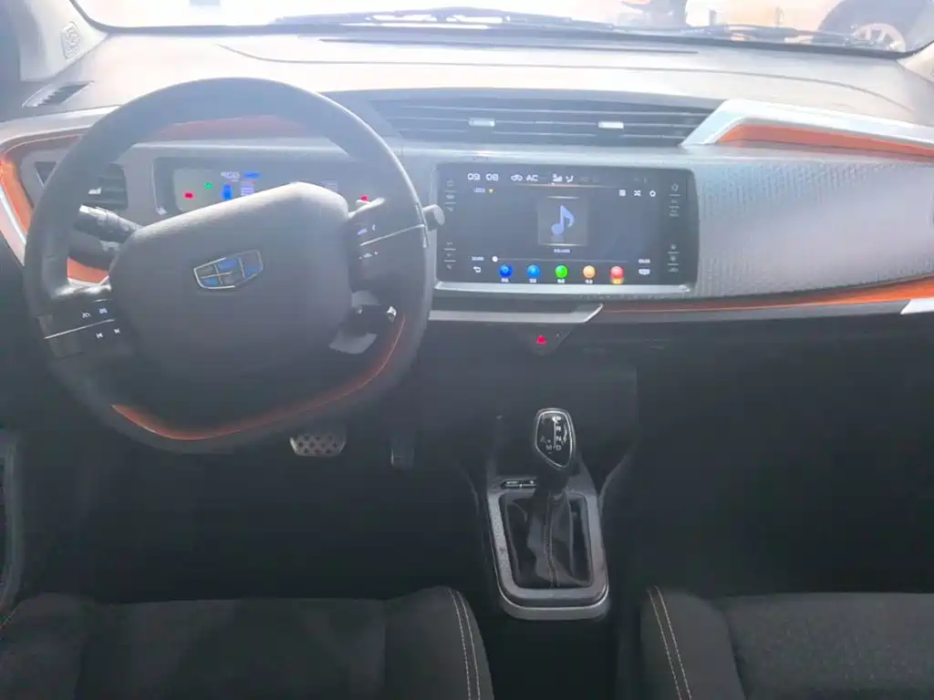 Geely Yuanjing X1 2019 2017 1.3L Auto Fun Edition