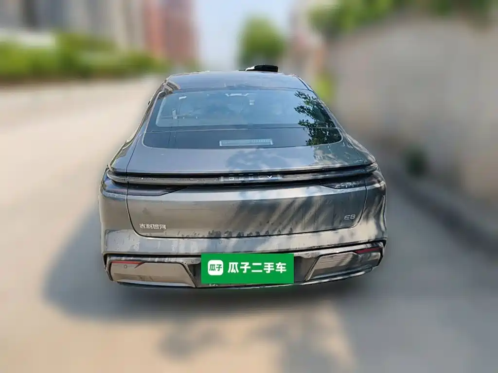 Geely Galaxy Galaxy E8 2025 2024 Model 550km RWD Soaring Dragon Edition