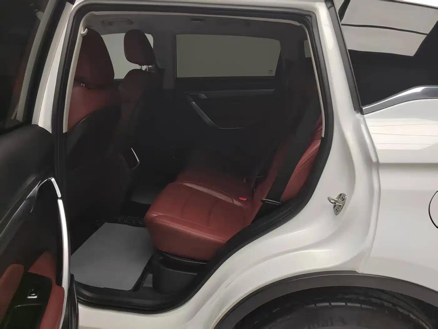 GEELY AUTOMOBILE BOYUE