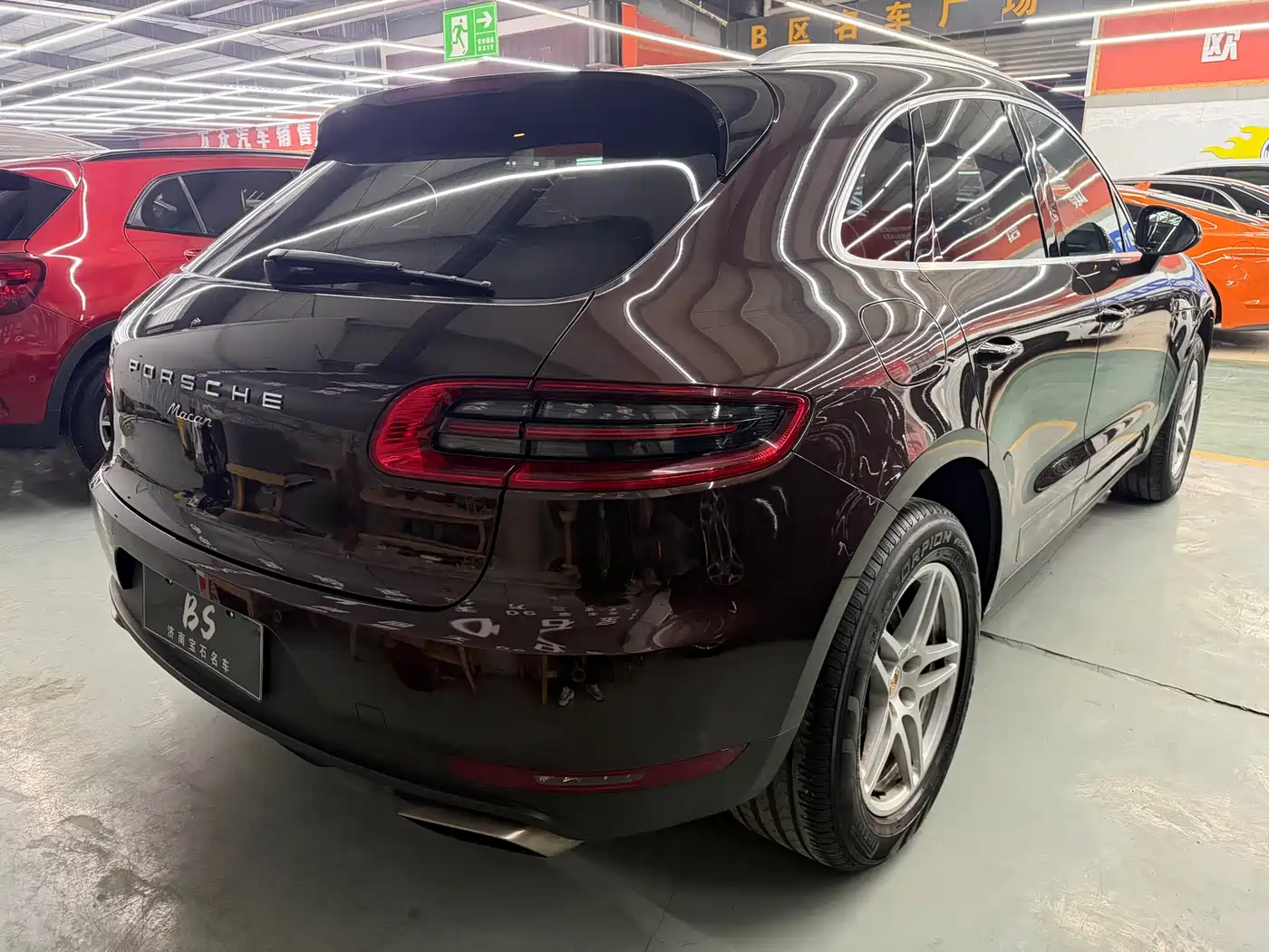 Porsche Macan 2016 Macan 2.0T фото 13