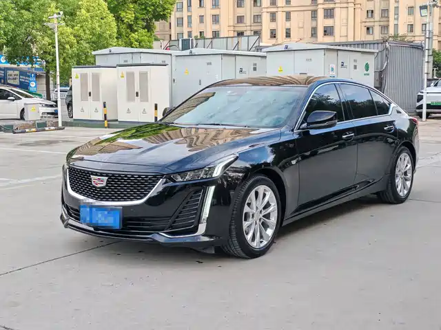 Cadillac CT5 28T, Люкс, Стандарт
