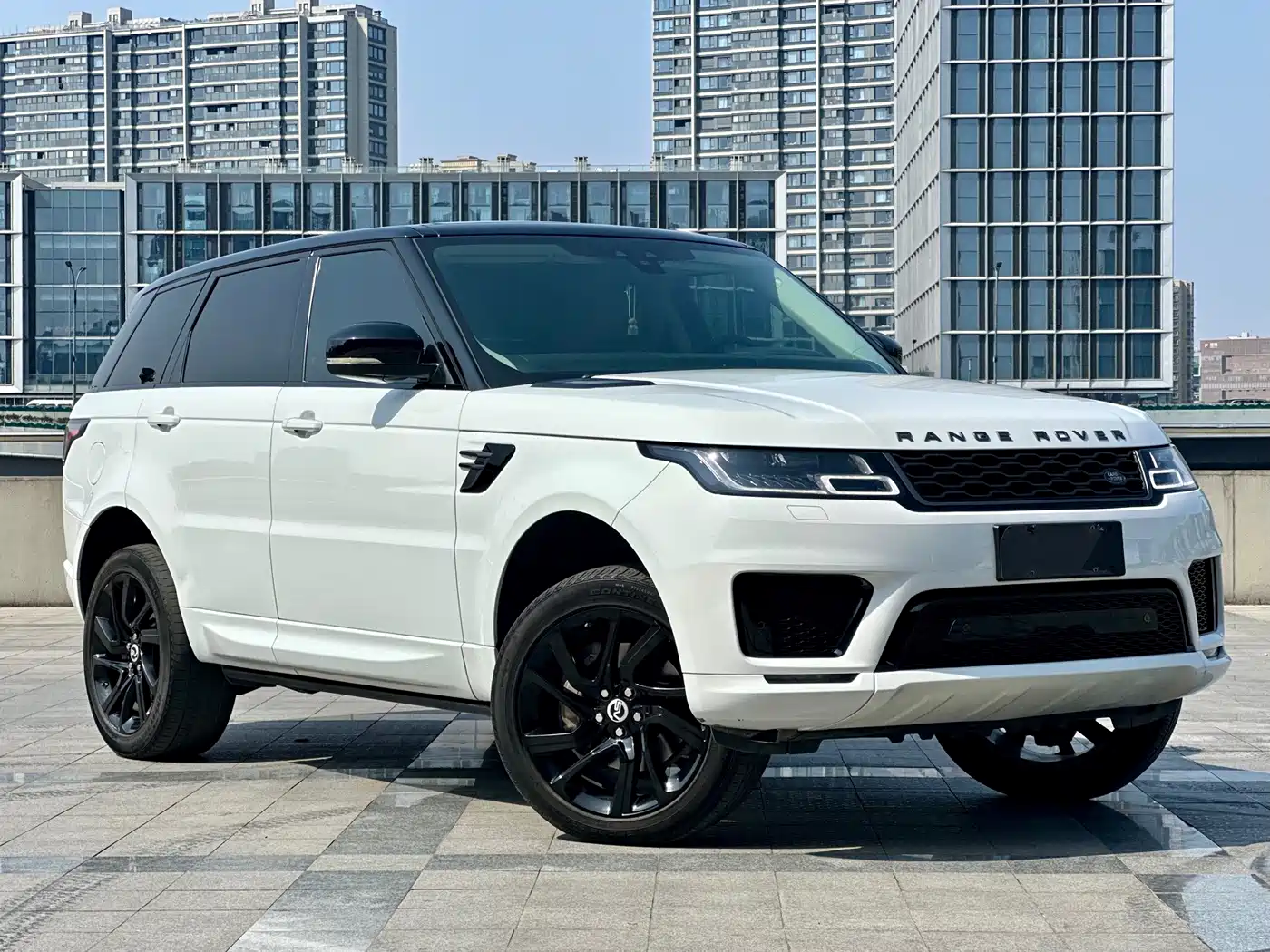 Land Rover Range Rover Sport 2018 3.0 SC V6 HSE DYNAMIC фото 2