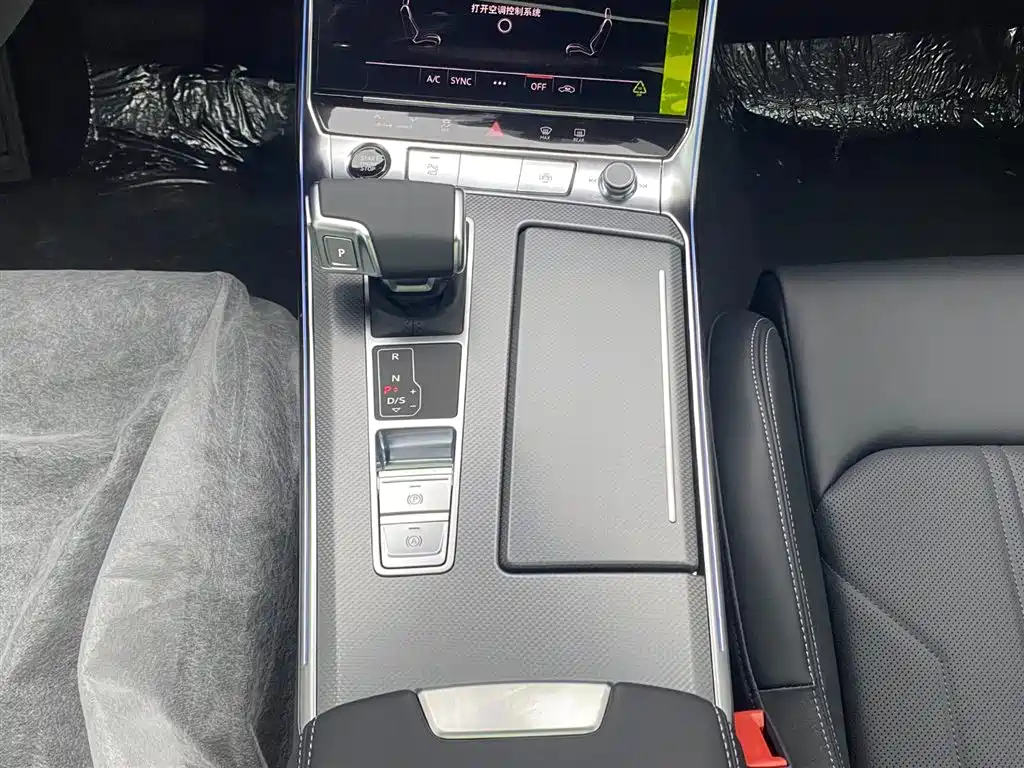 Audi A6L 2025 Model Year Facelift 40 TFSI Luxury Sport фото 15