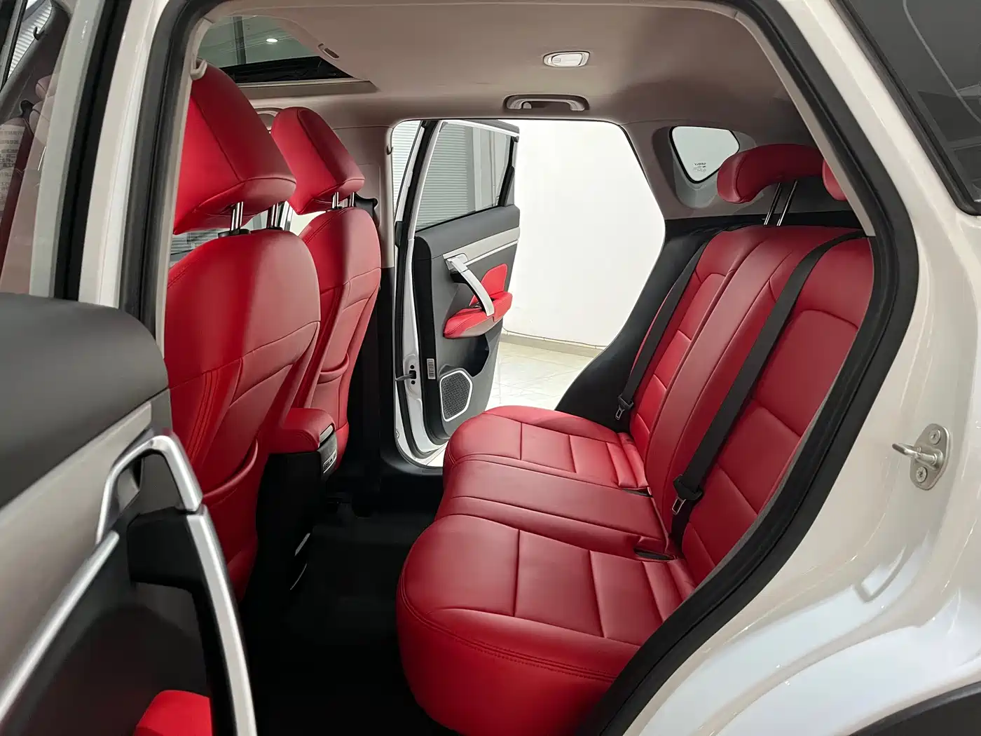 GEELY AUTOMOBILE BINYUE