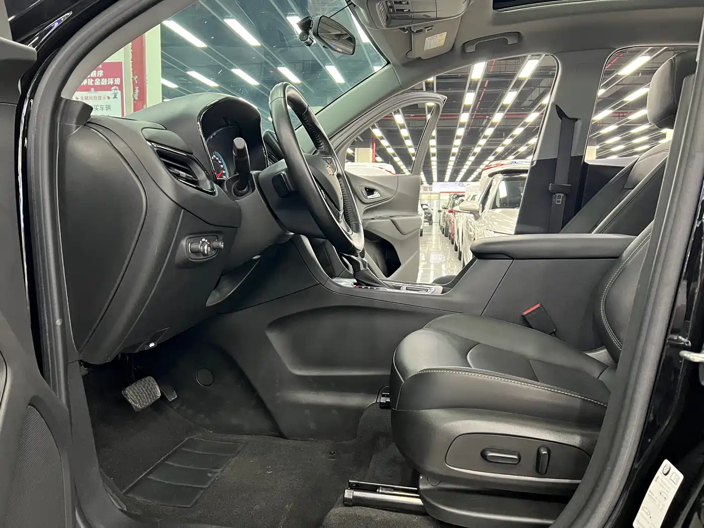 Chevrolet Equinox 2022 535T Galloping Edition фото 19