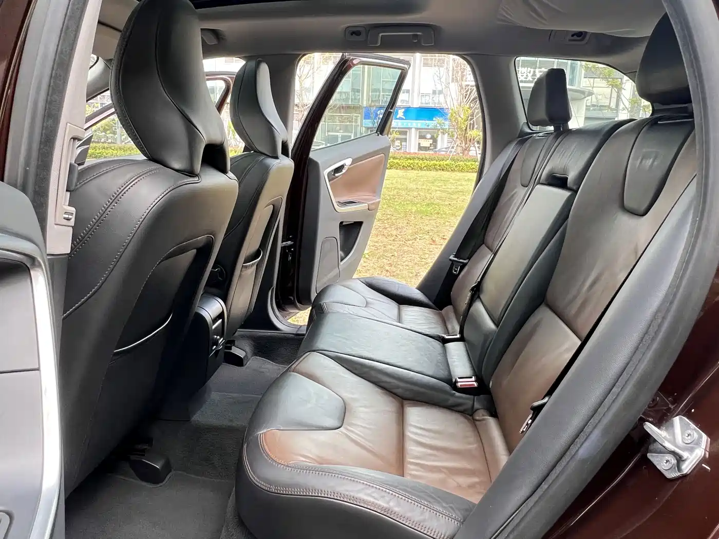 Volvo XC60 (Import) 2014 2015 T6 Momentum