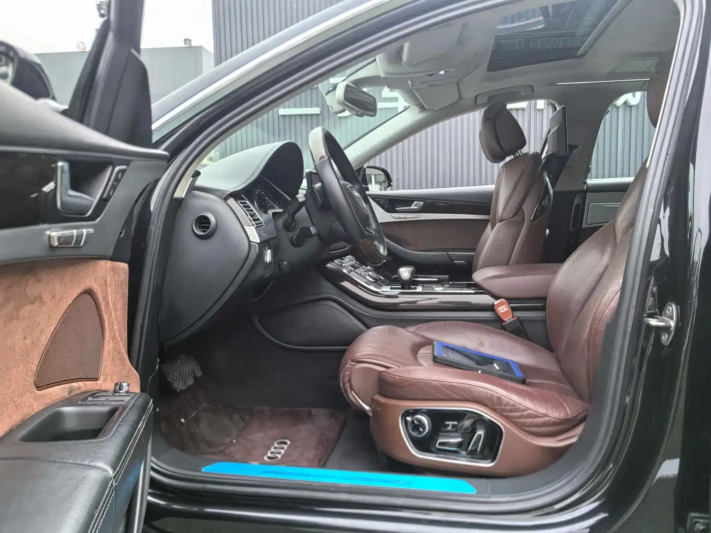 Audi A8 2013 A8L 50 TFSI quattro Premium фото 6