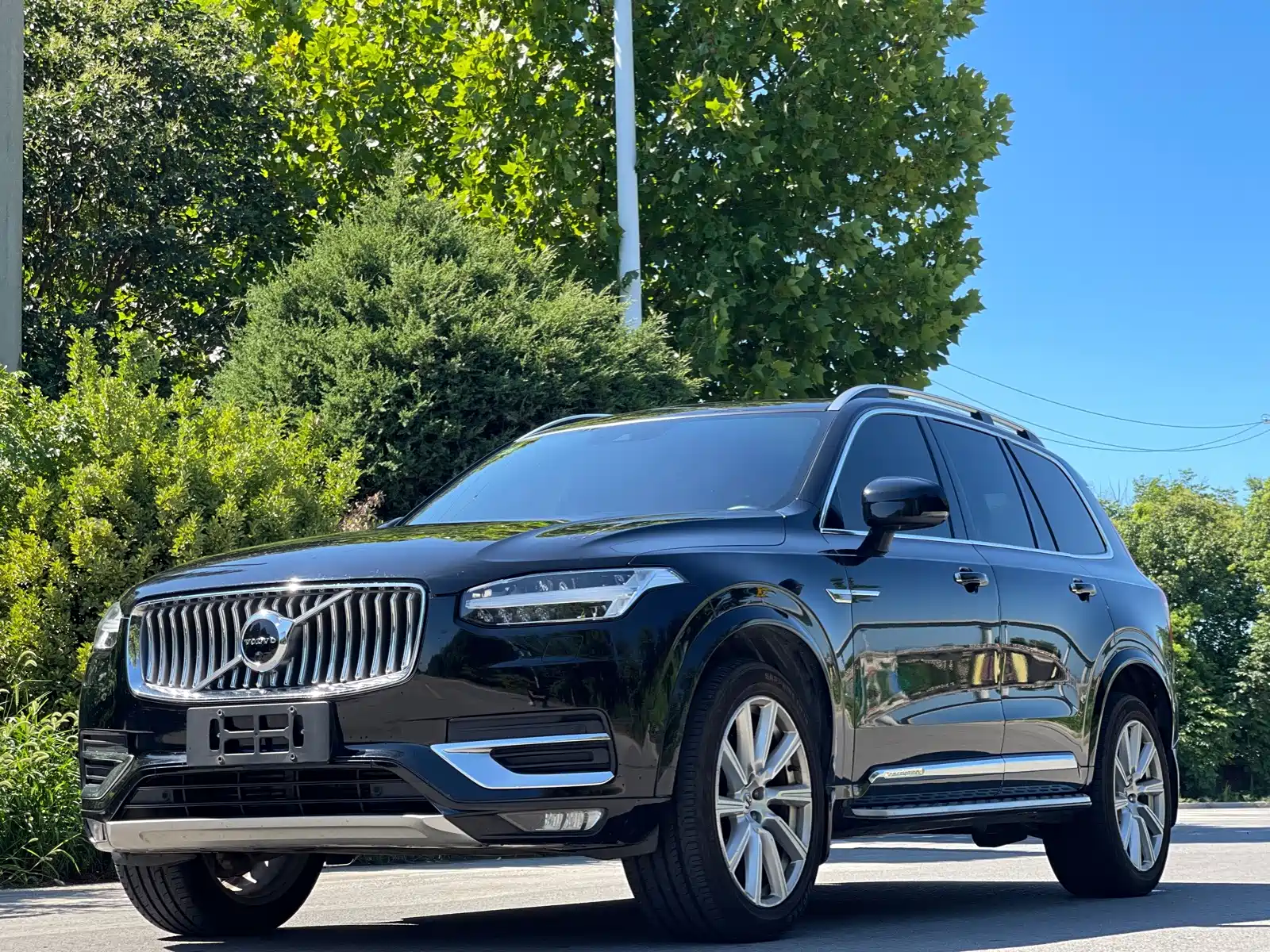 Фото 1 - Volvo XC90