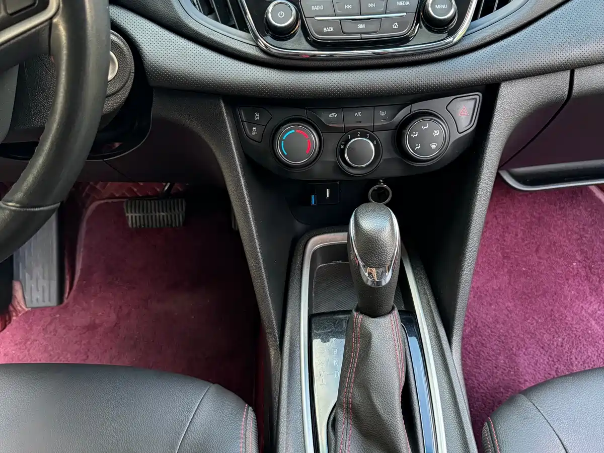 Chevrolet Monza 2020 Mild Hybrid Redline 320T Dual-Clutch Refreshing Edition фото 21