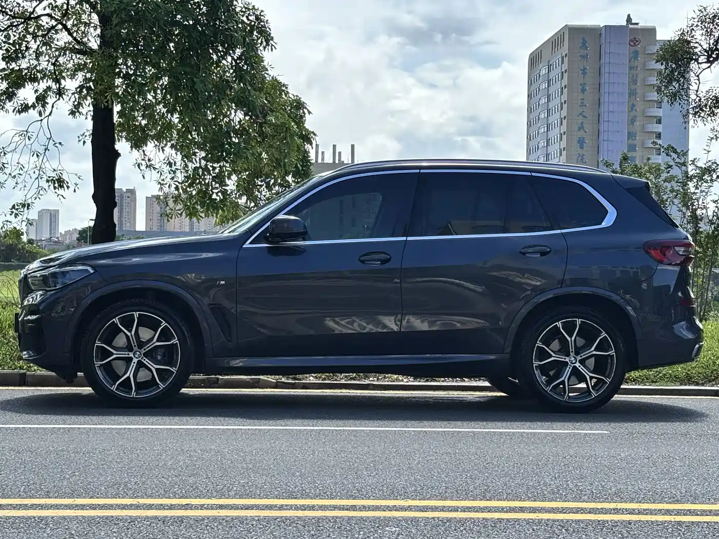 BMW X5 (Import) 2022 2022 xDrive40i Premium M Sport Package