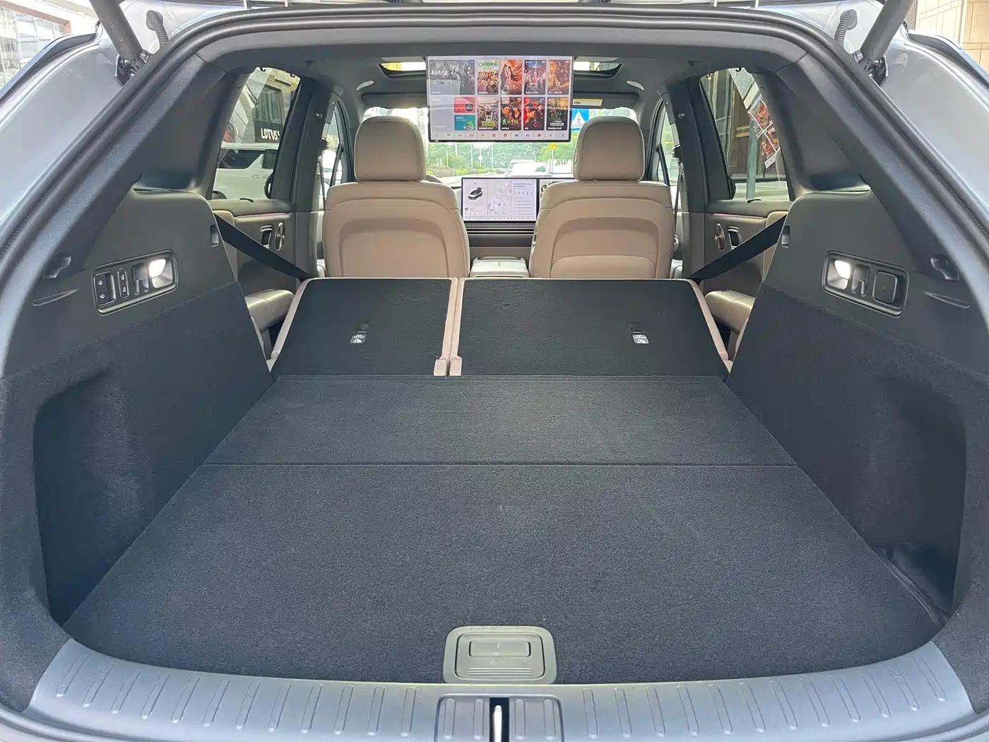 Li Auto i6 2025 2025 4WD Base Model