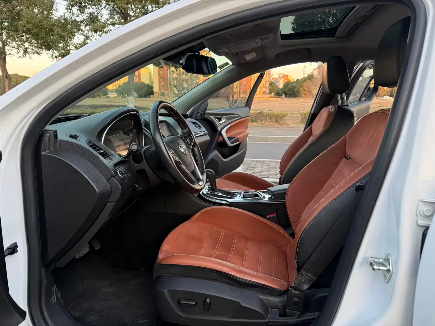 Buick Regal 2015 1.6T Elite Tech Edition фото 5