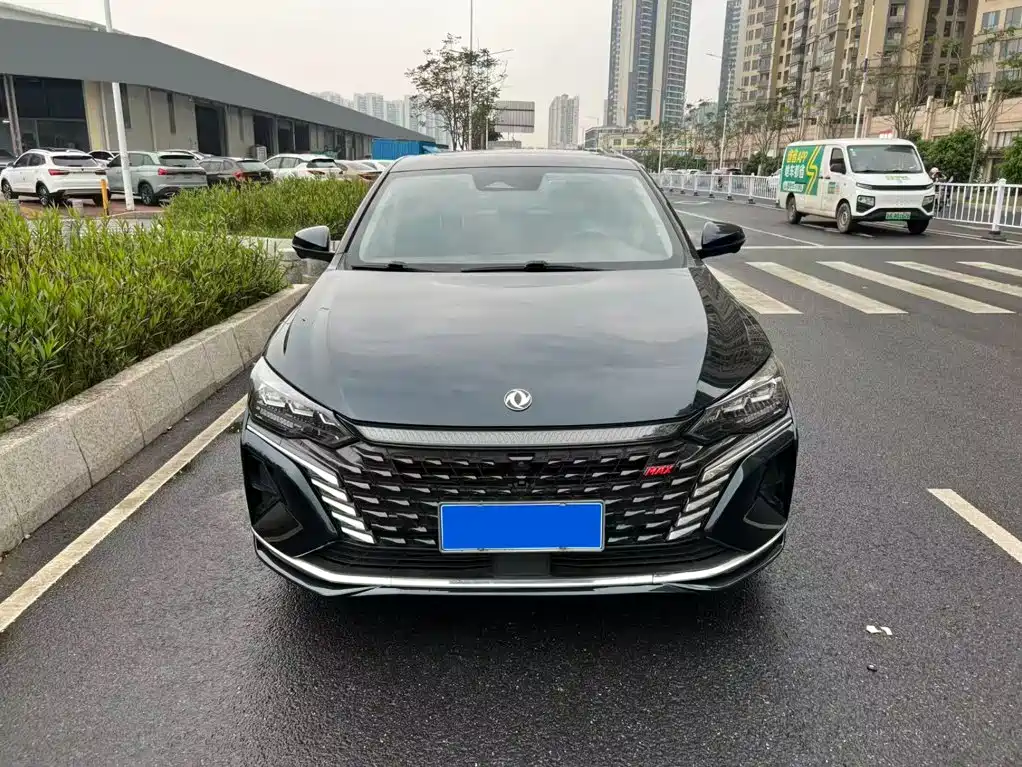Dongfeng Aeolus Yixuan MAX 2022 2021 1.5T Super Cool Dad Edition