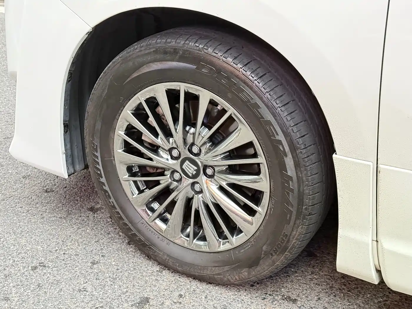 Toyota Vellfire 2021 Crown Hybrid 2.5L HV Premium Edition фото 5
