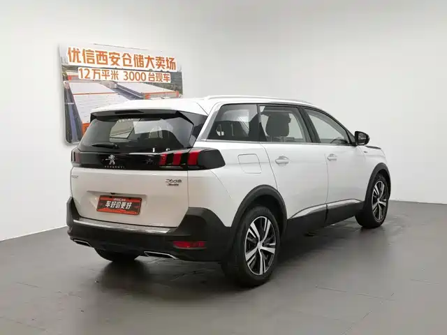 Peugeot 5008 2017 380THP 5-Seat Elite Edition — фото 2