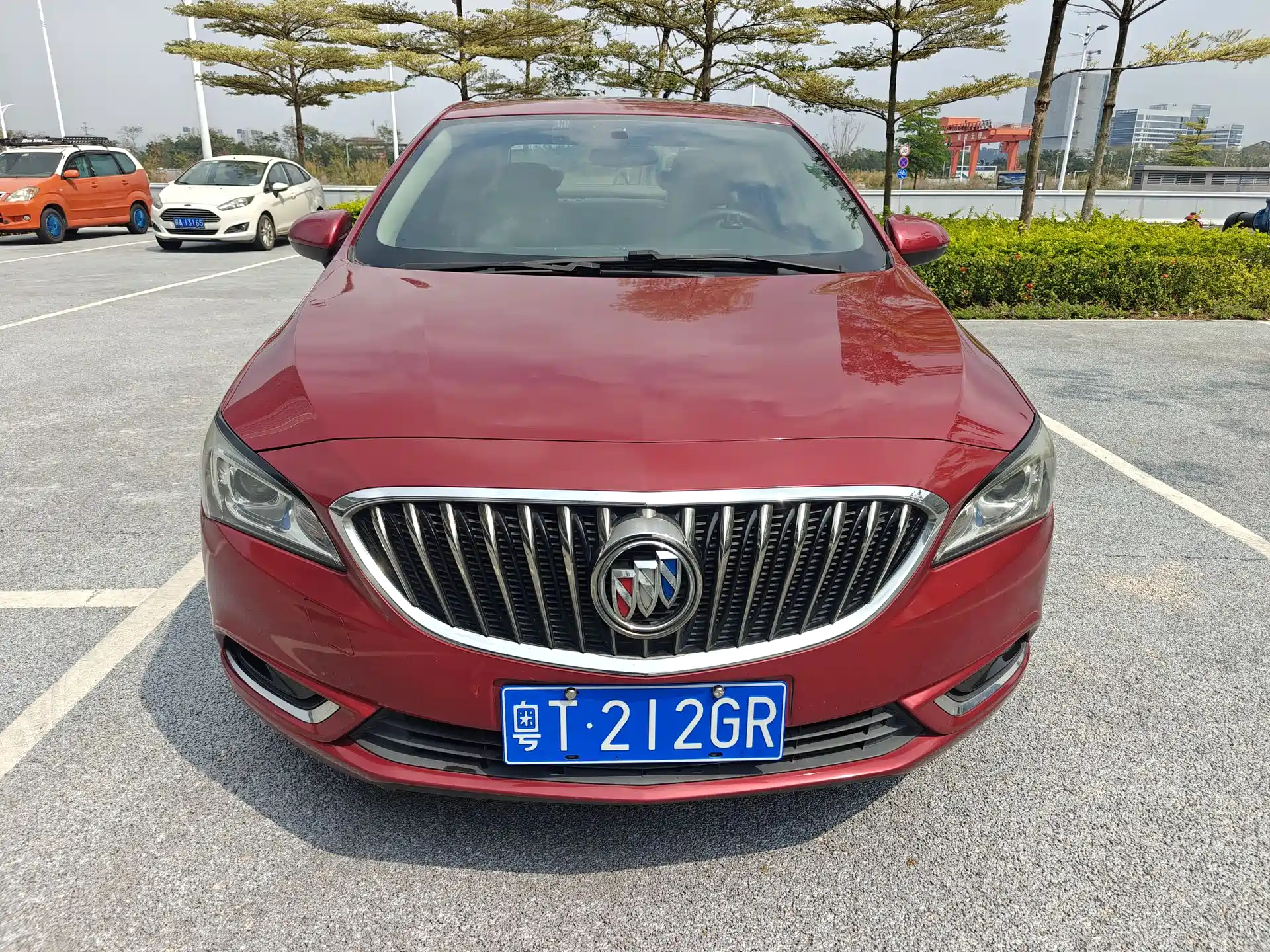 Photo 2 - Buick Verano