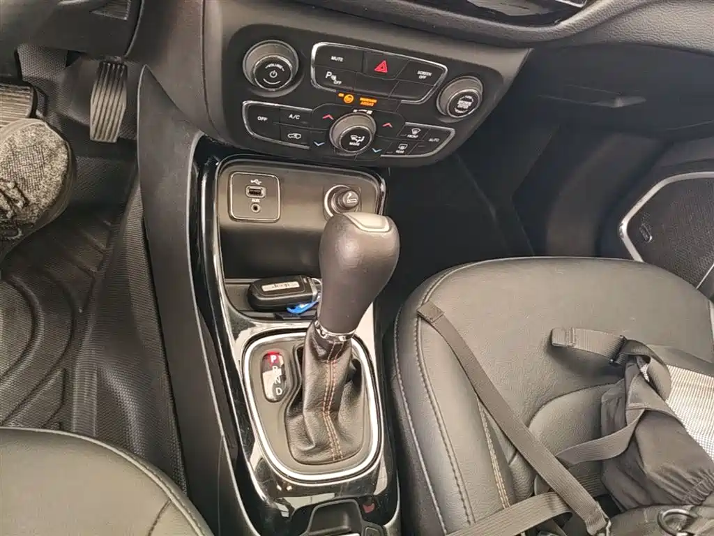 Jeep Compass 2017 2017 200T Auto Premium Edition