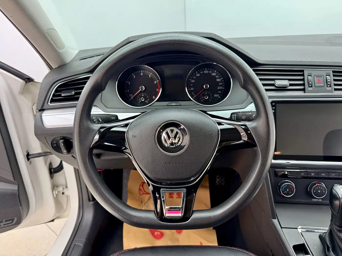 Volkswagen Lamando 2018 230TSI DSG Trend Edition фото 15