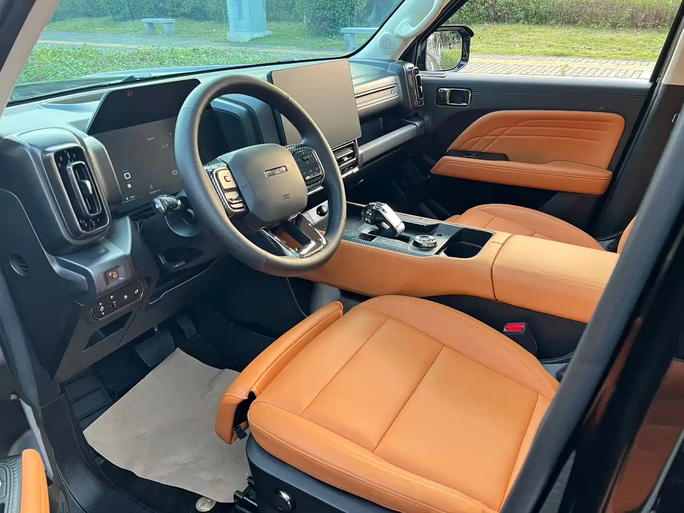 Haval Meng Long NEV 2023 Hi4 102 Explorer Edition фото 8