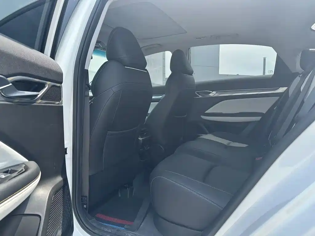 Geely Emgrand L 2022 2022 1.4T CVT Flagship