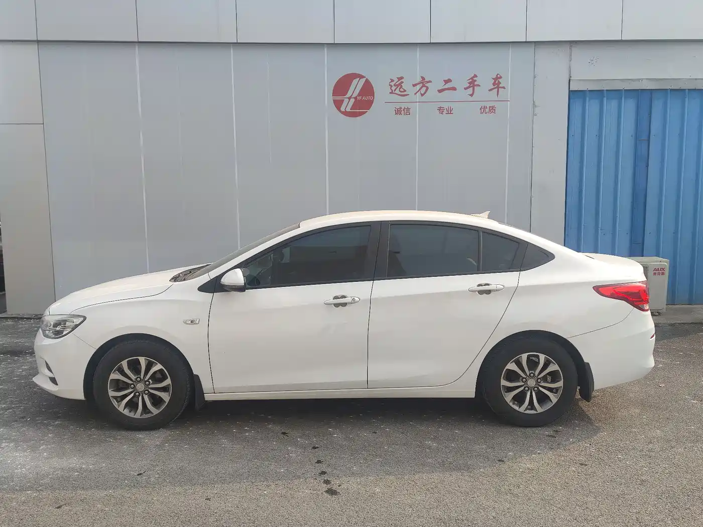 Chevrolet Cavalier 2016 1.5L Automatic Enjoyment Edition фото 8