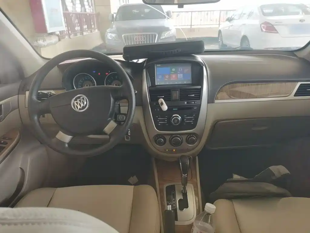 Фото 10 - Buick Excelle