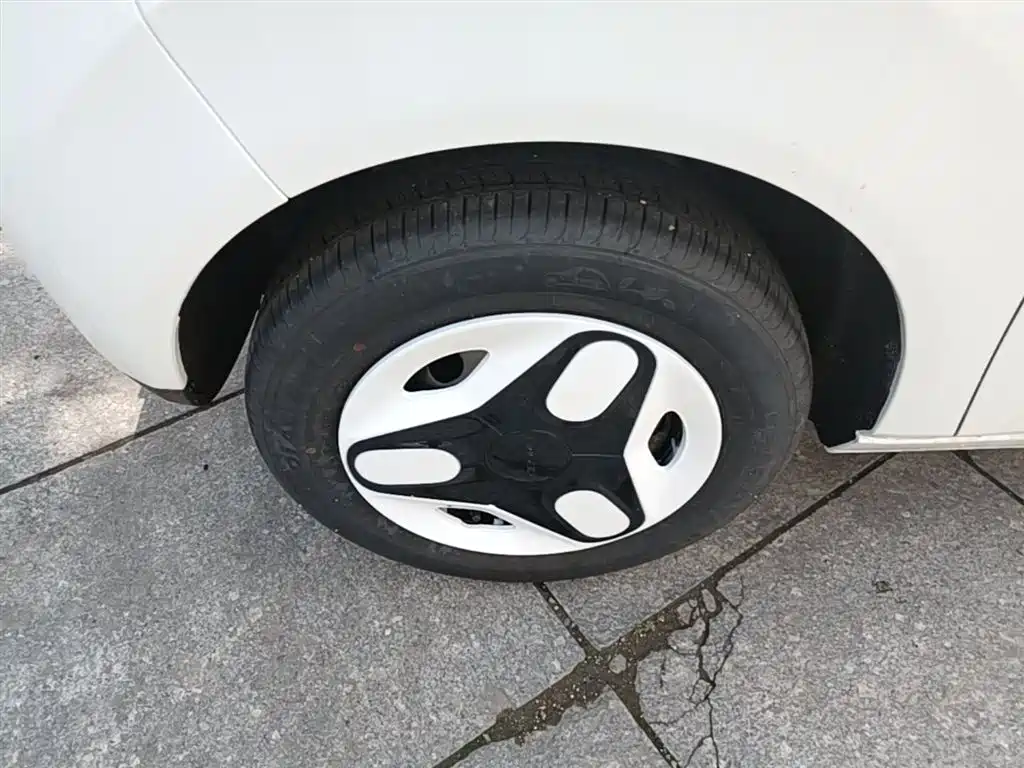 Photo 23 - Geely Galaxy Panda