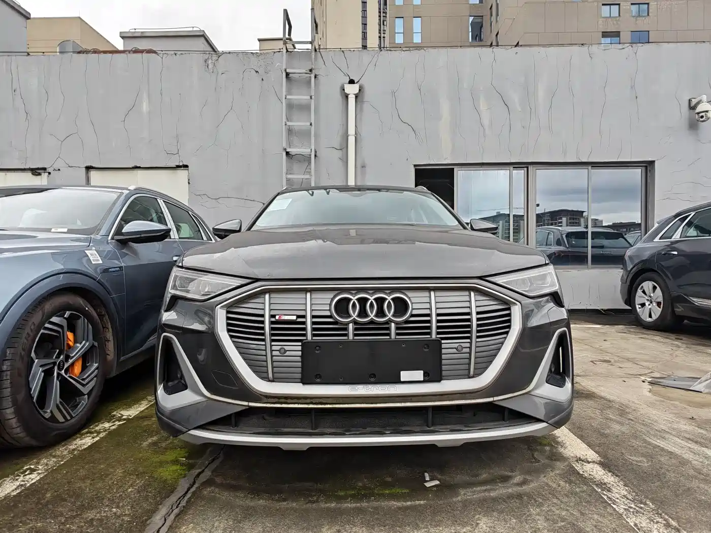 Audi e-tron 2026 2021 50 quattro Luxury