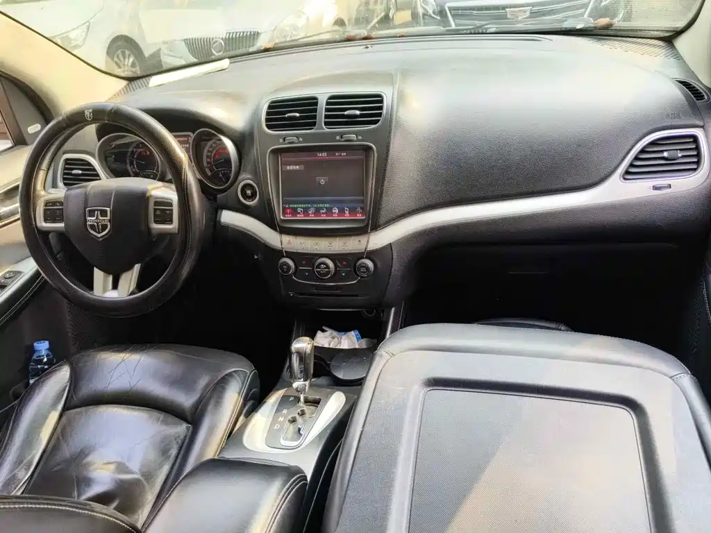 Dodge Journey 2015 2013 Model 2.4L 2WD Premium Edition