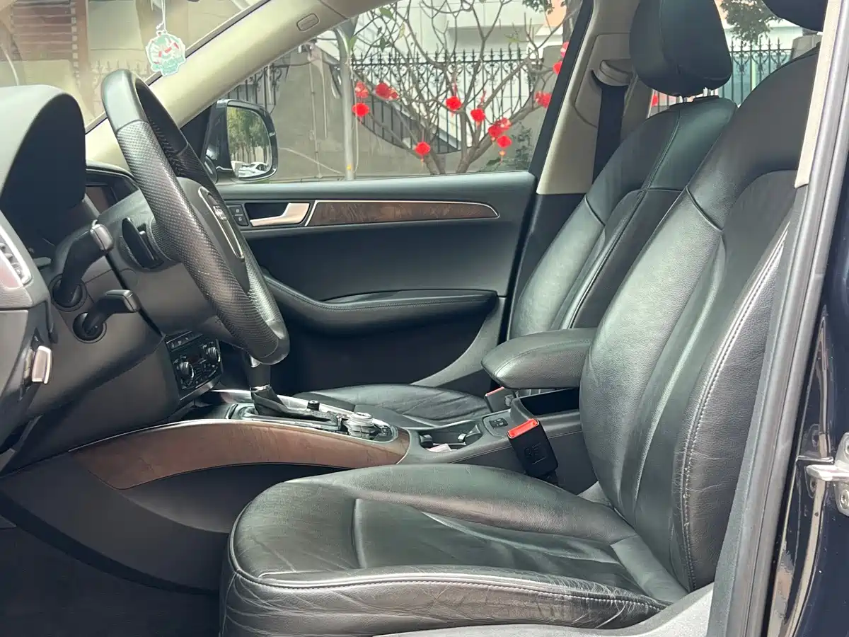Audi Q5 (Import) 2012 2010 3.2FSI Sport