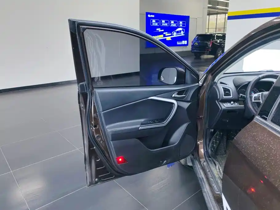 BAIC Huansu S6 2017 2017 1.5T CVT Delight