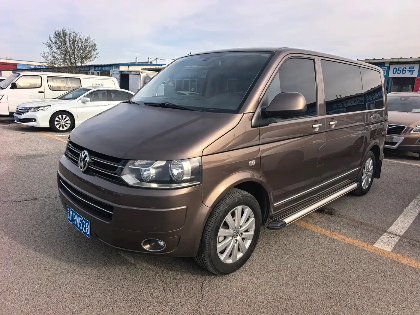Volkswagen Multivan 2012 2.0TSI 2WD Luxury Edition