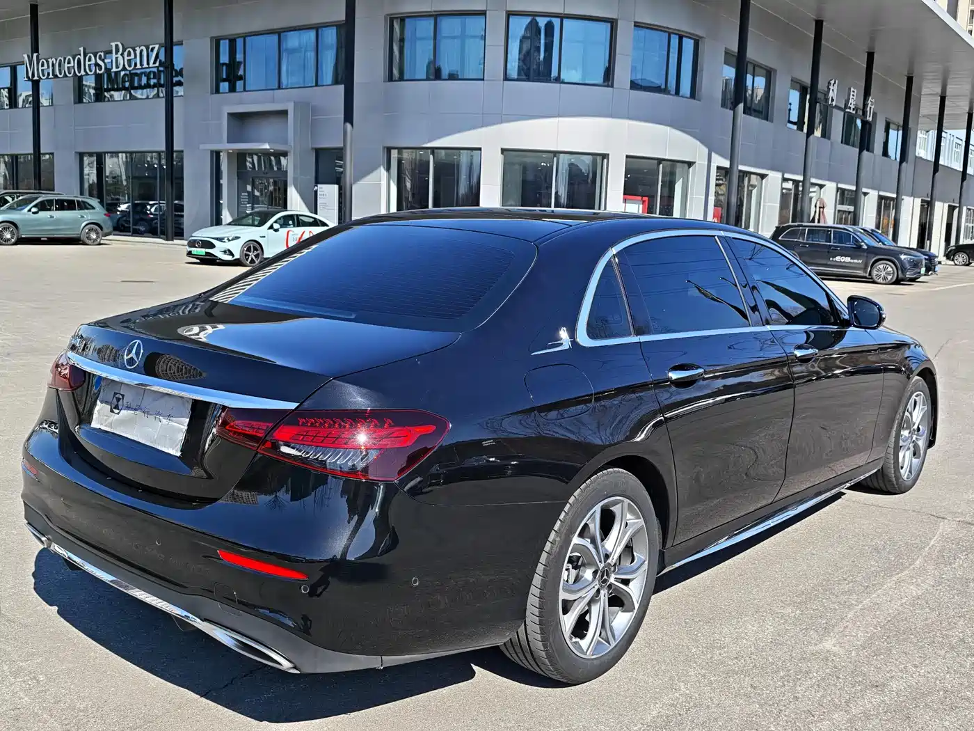 MERCEDES-BENZ E-CLASS