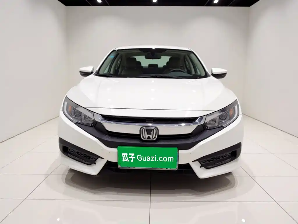 Фото 2 - Honda Civic