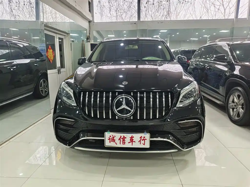 Mercedes-Benz GLE 2019 GLE 400 4MATIC Collector's Edition фото 2