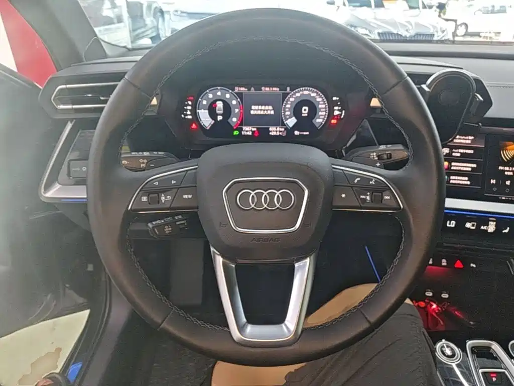 Audi A3 2026 2025 Facelift A3L Limousine 35TFSI Flying Spur Premium