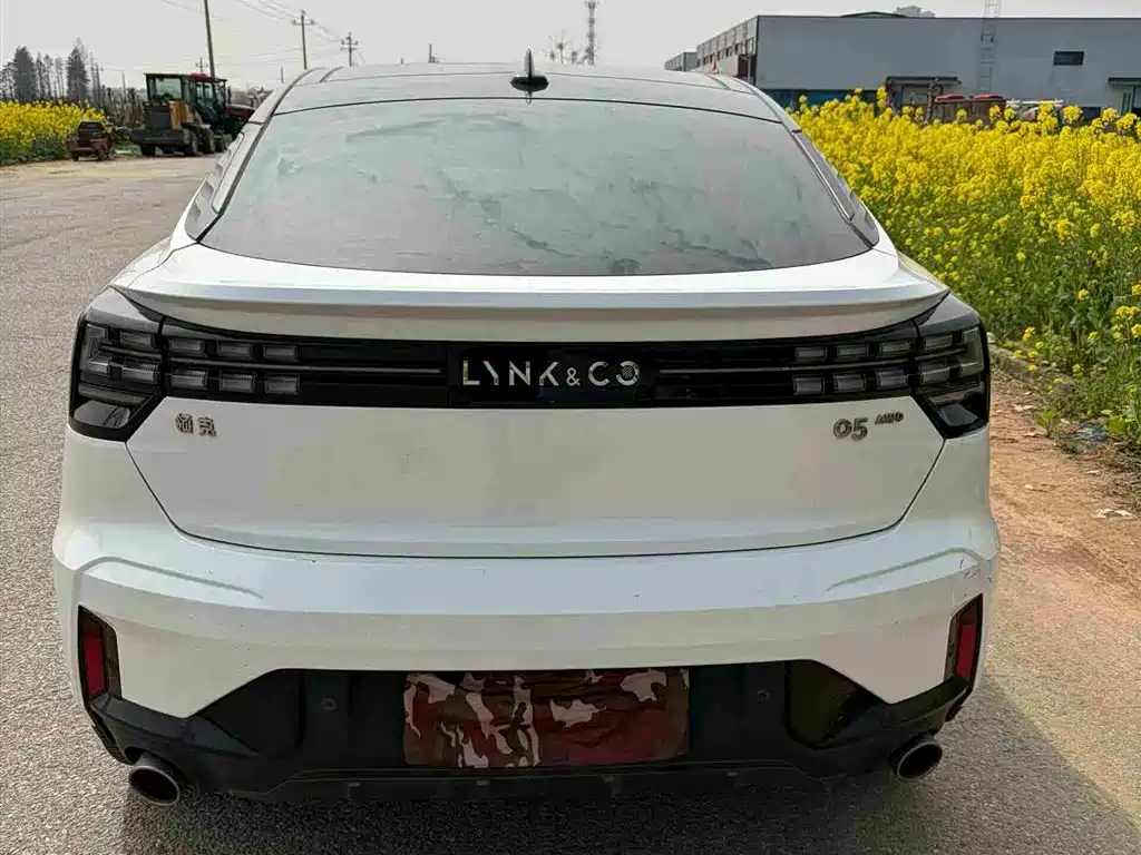 Lynk & Co 05 2022 2.0TD 4WD Power Halo фото 6
