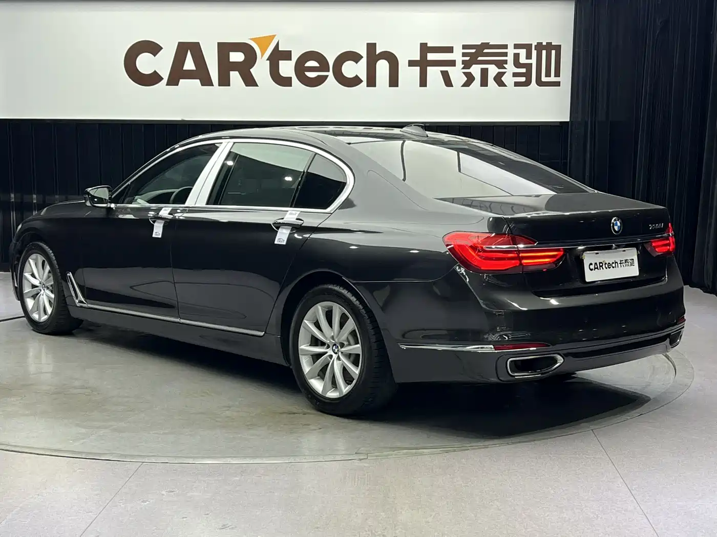 BMW 7 Series 2016 730Li Luxury фото 5